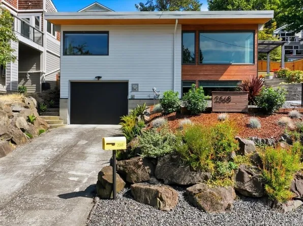 2568 13th Avenue W, Seattle, WA 98119