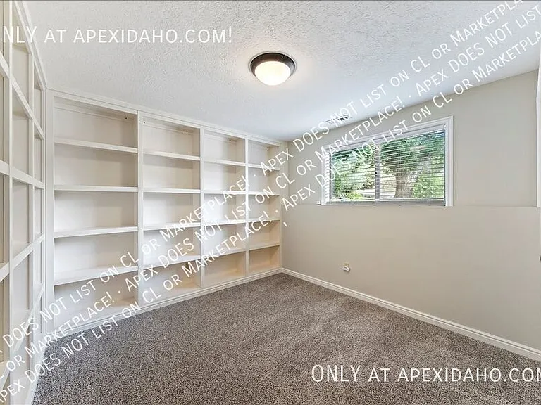 801 N Haines St — Photo 34