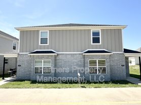 779 S Rupple Rd, Fayetteville, AR