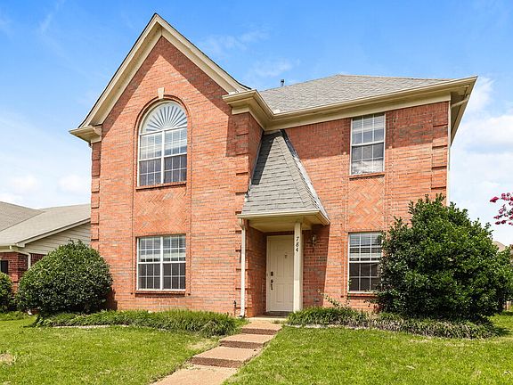 4th image of 784 Breeze Way