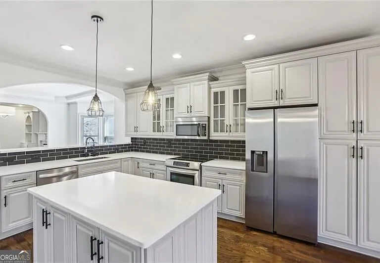 2108 Main St NW — Photo 7