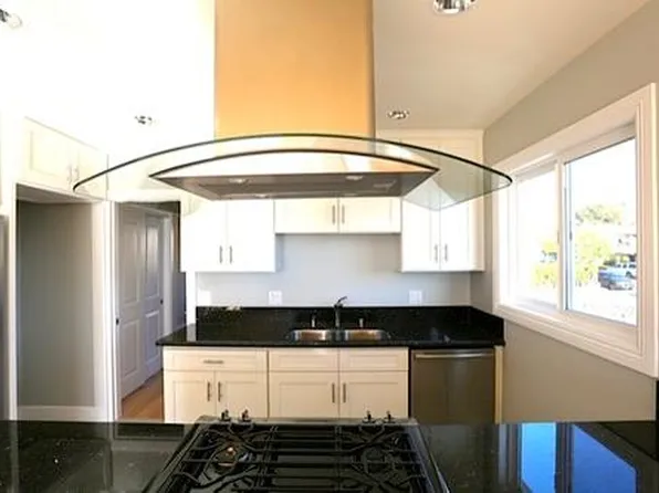 645 Glenneyre St APT A, Laguna Beach, CA 92651