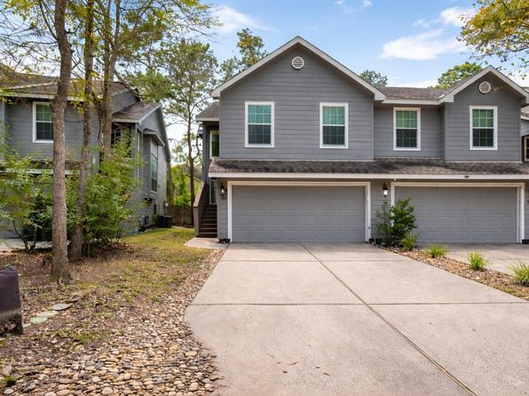 211 Blushwood Pl
