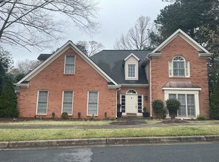 5040 Harbour Ridge Dr, Alpharetta, GA 30005