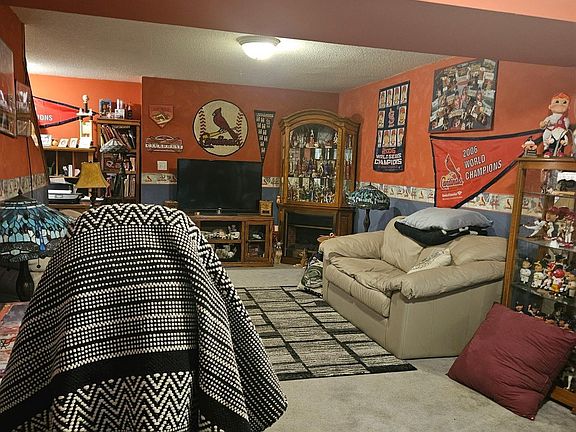 5th image of 4 Cambridge Ct