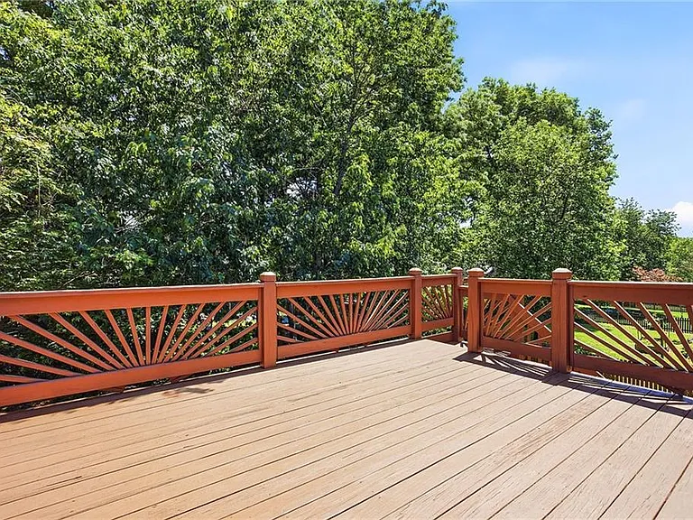 15209 Lamar Ave — Photo 18