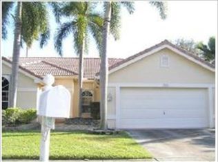 725 NW 177th Ave, Pembroke Pines, FL 33029