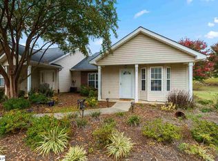 18 Creekbend Ct, Simpsonville, SC 29681