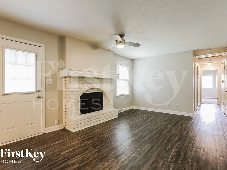 111 Johnston Pkwy — Photo 8