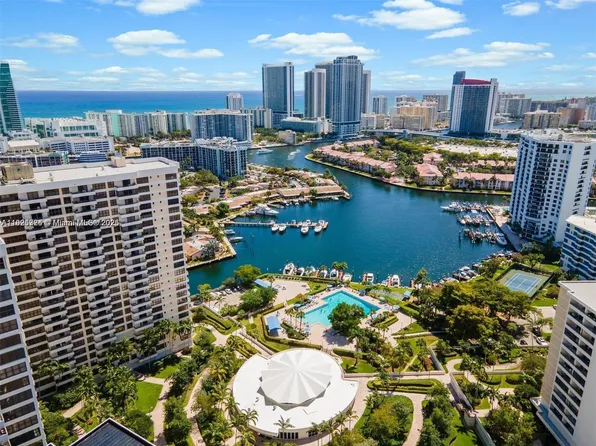 2500 Parkview Dr APT 1811, Hallandale, FL 33009