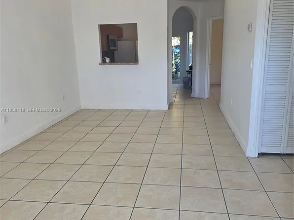 124 NE 13th Ave #21, Homestead, FL 33033