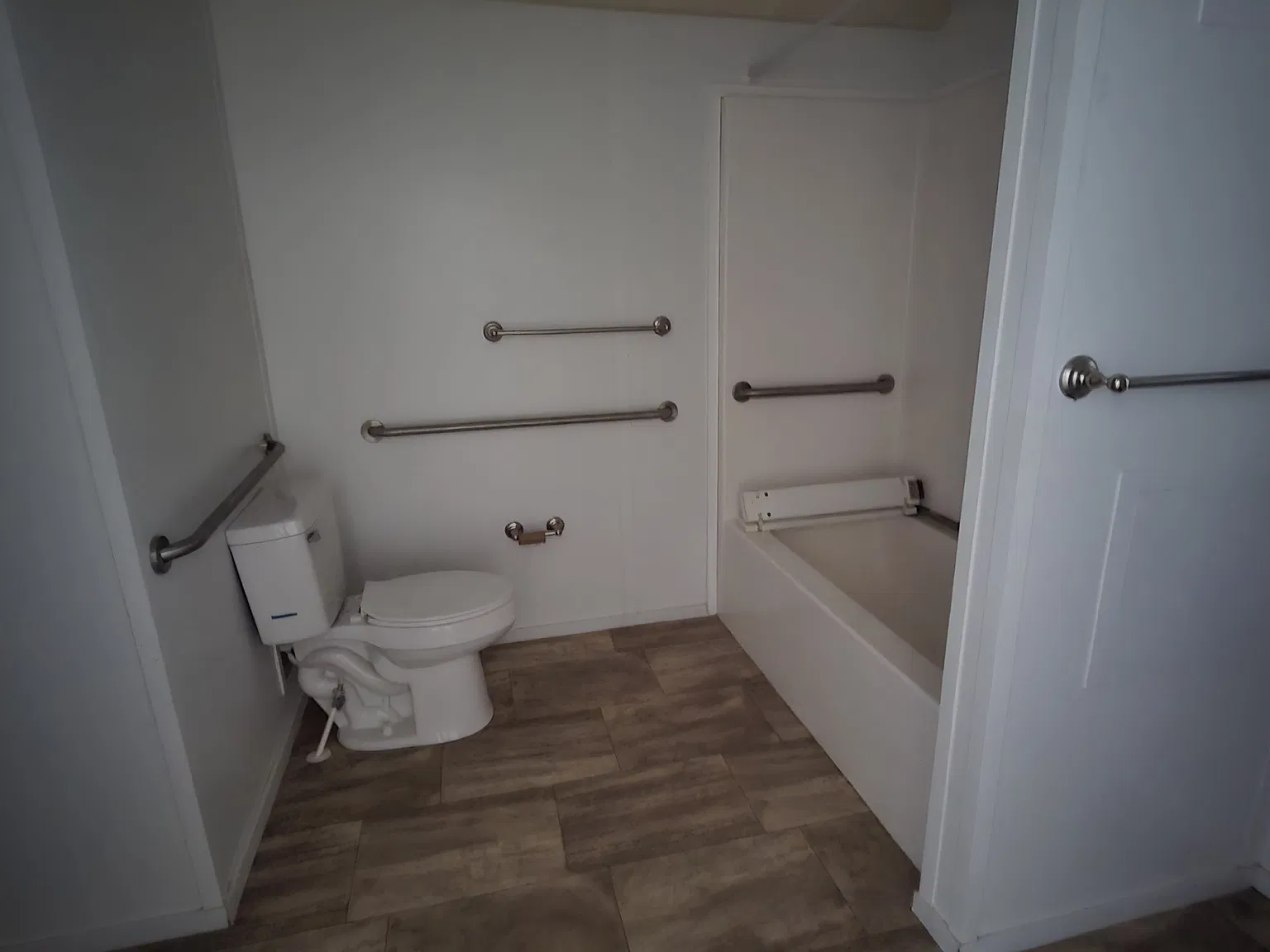 2 bed, $950 — Photo 4