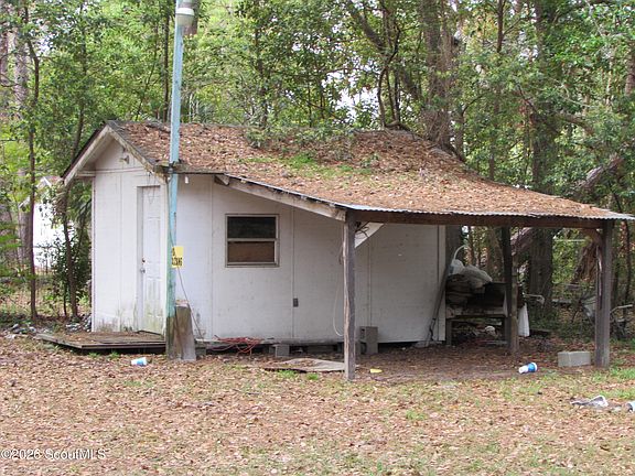 3rd image of 703 Hertson Dr