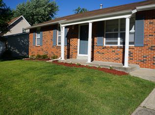 416 Springwood Place Ct, Florissant, MO 63031