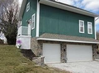 249 McKinley Ave, Carrollton, OH 44615