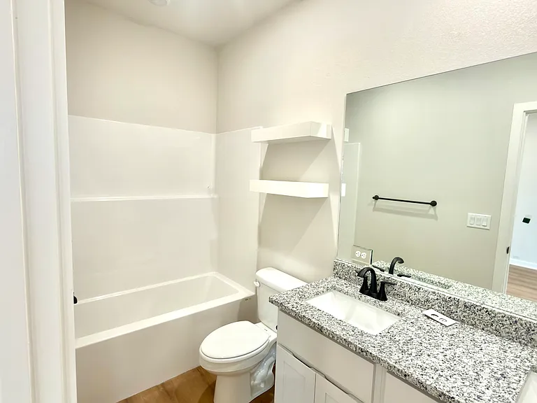 510 Cosmos St — Photo 5