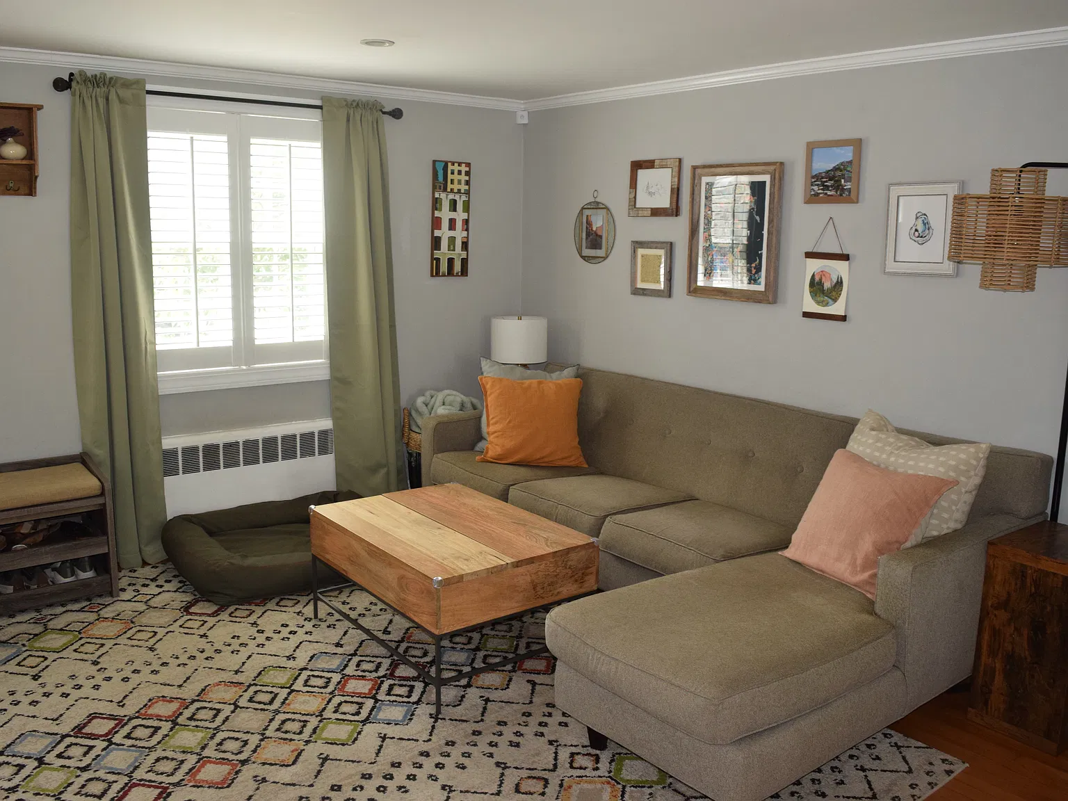 3 bed, 1.5 bath, 1150 sqft, $4,300 — Photo 2
