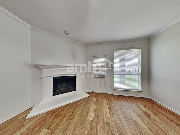 5th image of 1231 Spanish Moss Dr