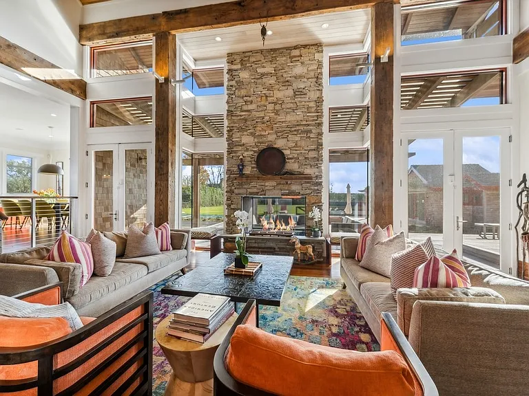 807 Halsey Ln — Photo 4