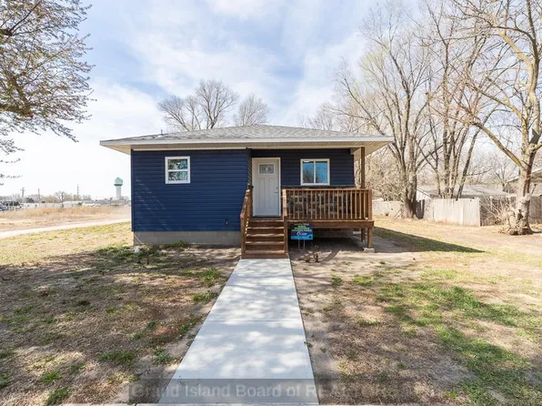 518 F Ave, Central City, NE 68826