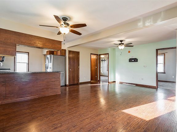 5th image of 43 Vinton St