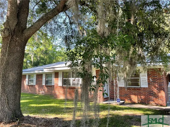 62 Lee Avenue, Garden City, GA 31408