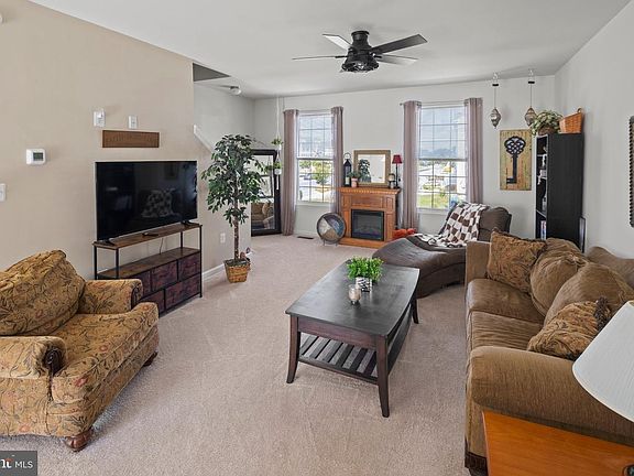 4th image of 20162 Whitaker Way