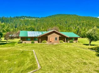 74 Thoreau Ln #2, Naples, ID 83847