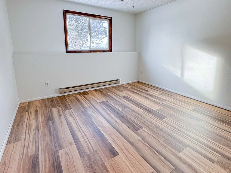 1283 Sugarview Dr — Photo 7