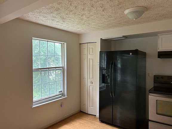 2nd image of 12007 Cherry Blossom Pl