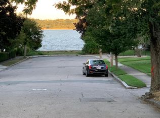 1224 Narragansett Blvd APT 301, Cranston, RI 02905