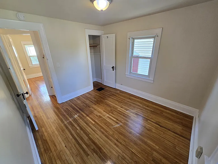 176 Mayar St — Photo 14