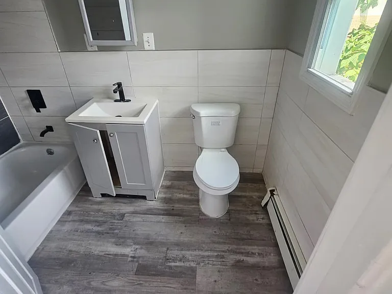 652 S 11th St #2 — Photo 8
