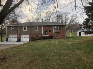 1325 N 15th St, Atchison, KS 66002