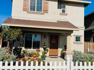 925 Rogge Rd, Salinas, CA 93906