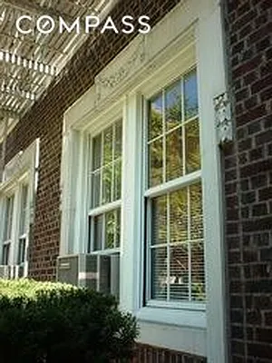 Rented by Compass | media 22