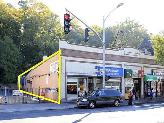 2nd image of 350 S Broadway
