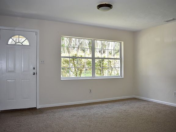 3rd image of 1611 SE 12th Pl