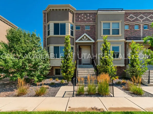 345 W Park View Ln, Spanish Fork, UT 84660
