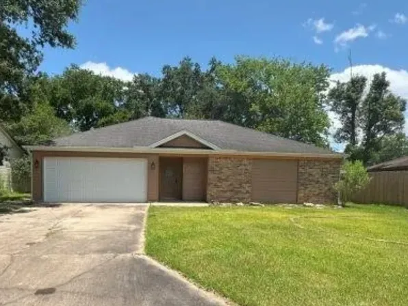 2985 Willow Pl, Beaumont, TX 77707
