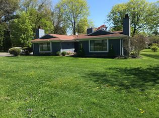 2 Harrison St, Clinton, NJ 08809