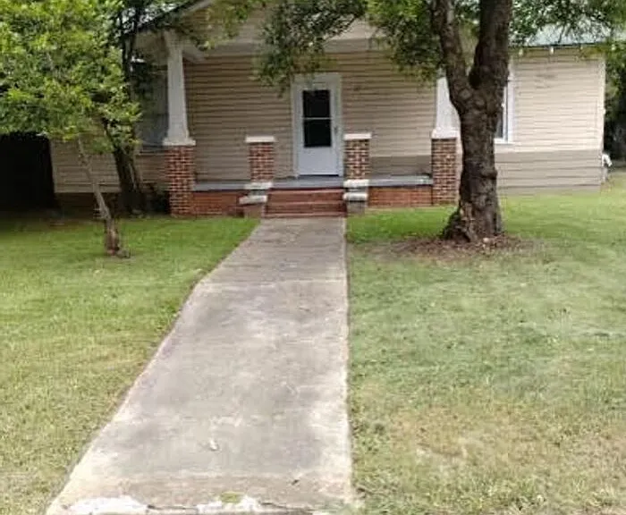 27 Curry St — Photo 1