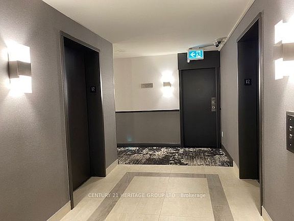 4th image of 7 Bishop Ave #1204