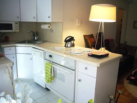 Rented by Barshay Brokerage | media 7