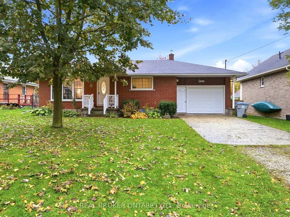 7 Edward St, Perth East, ON N0K 1M0