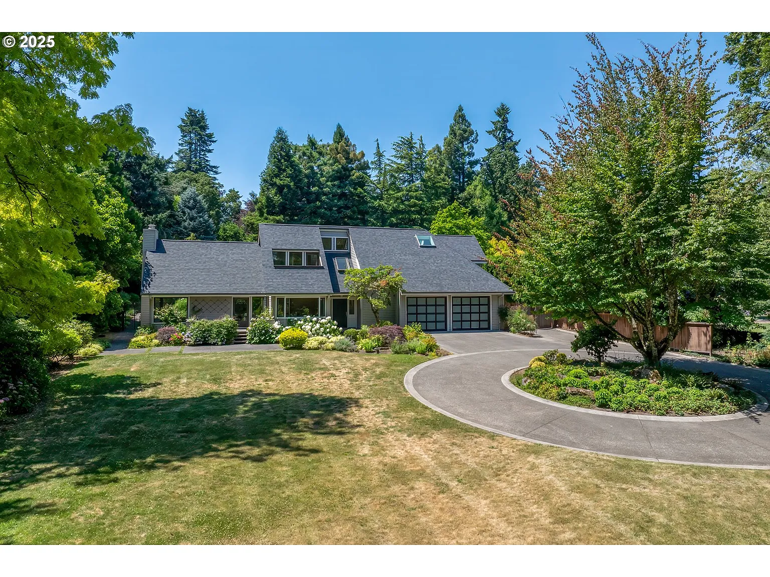 12643 SW Iron Mountain Blvd photo 1