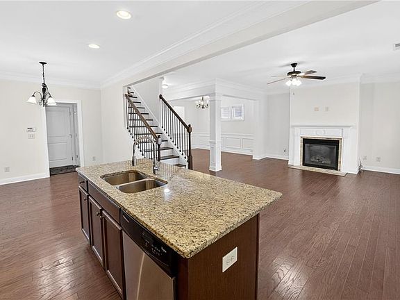 5th image of 269 Privet Cir