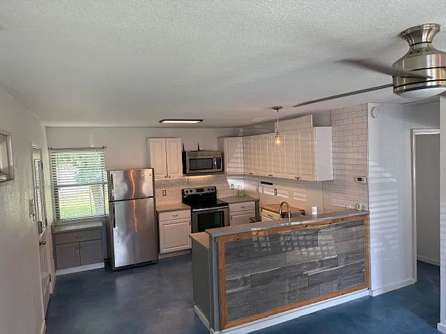 6702 Galindo St — Photo 8