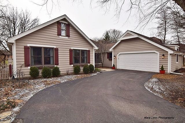 1st image of 1552 Country Squire Dr