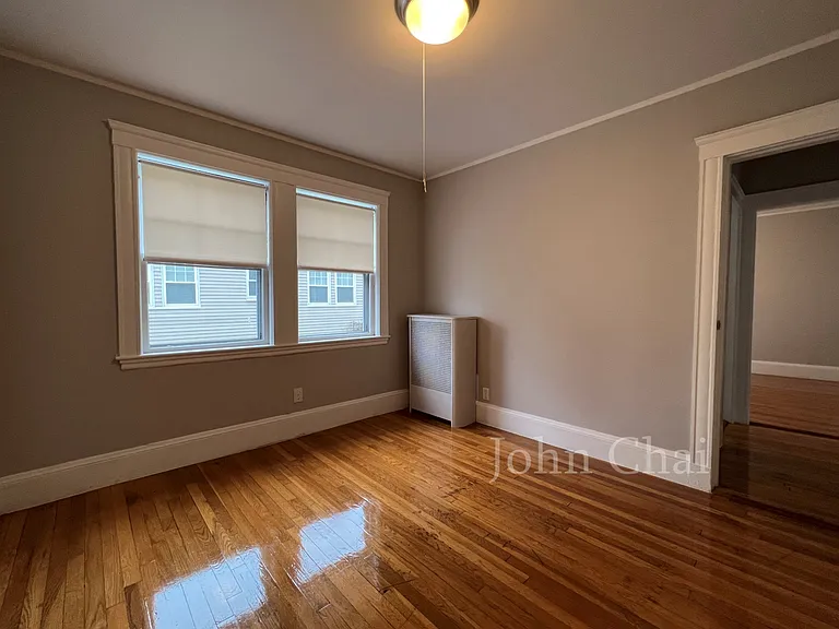 136 Arlington St #1 — Photo 18